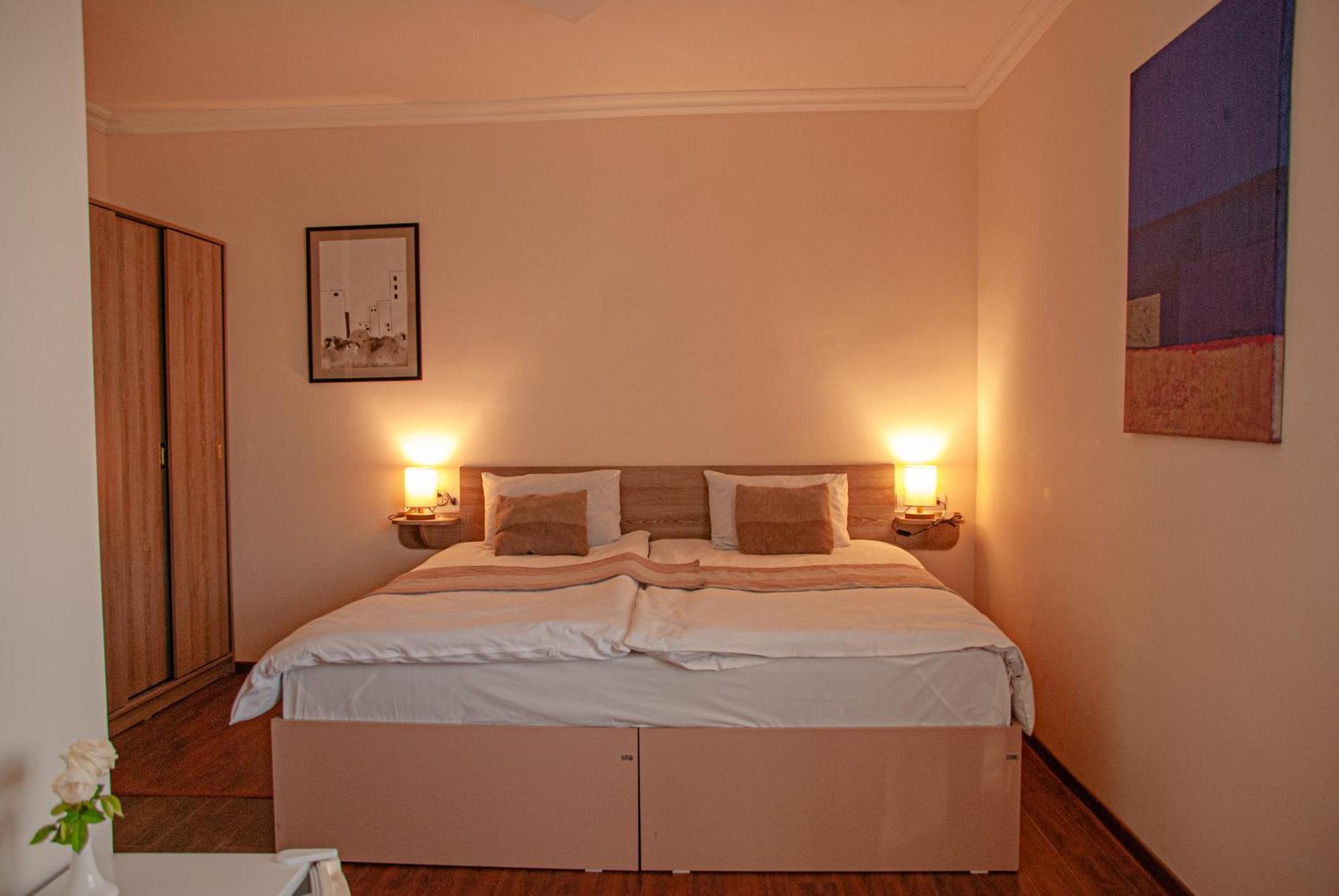 Sisian Hotel Basen מראה חיצוני תמונה